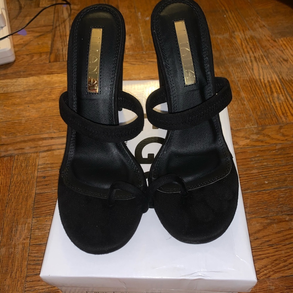 BLACK SUEDE ONE TOE STRAP MULES BRAND NEW SIZE 6.5